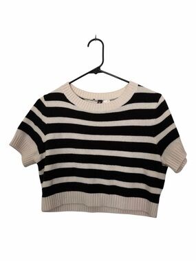 Divided H&M Black White Striped Short Sleeve Cropped Comfy Shirt Ribbed